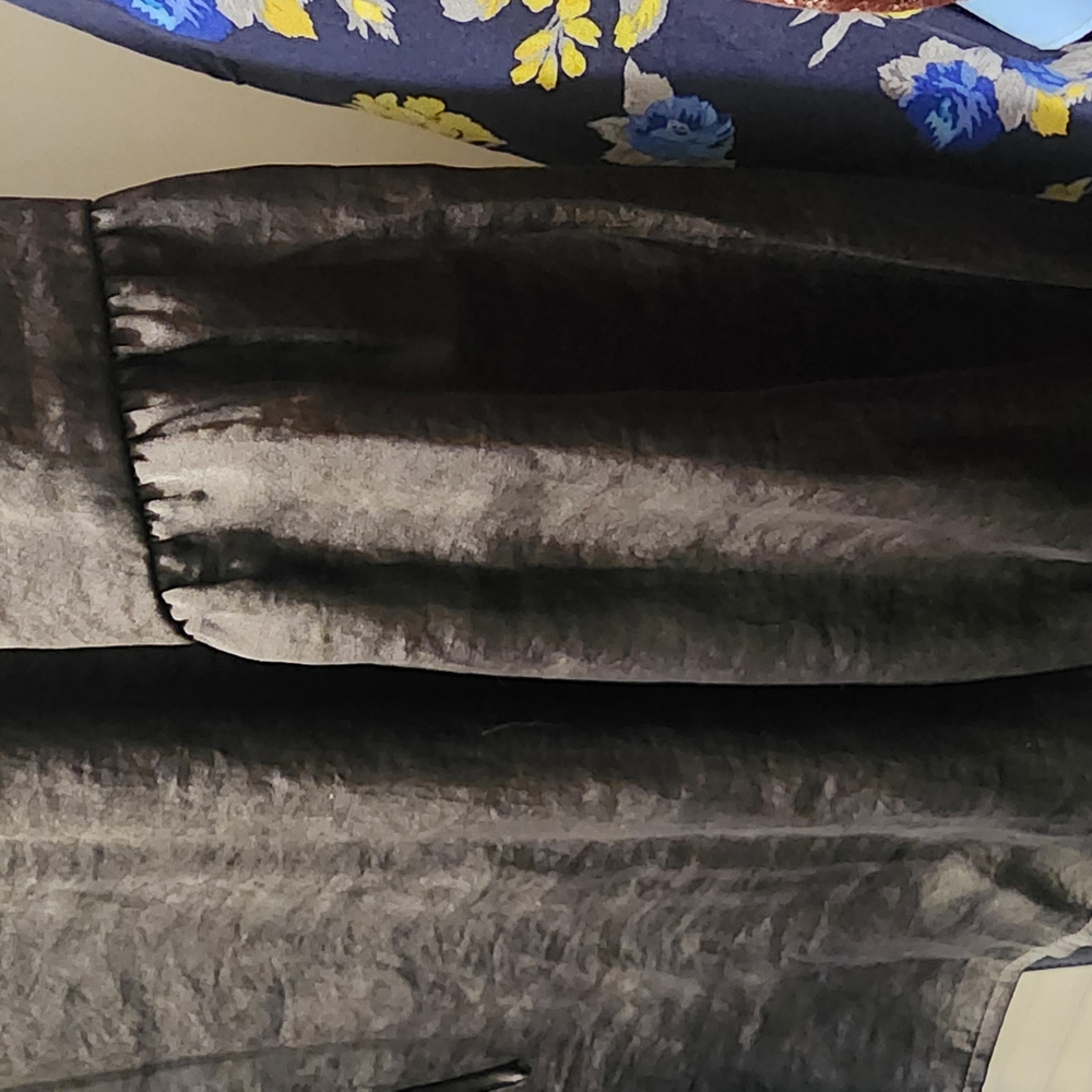 Lucky Brand Gray Bell Sleeve Blouse with Tie Front - Picture 4 of 9